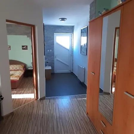 Privat Bene Lejlighed *